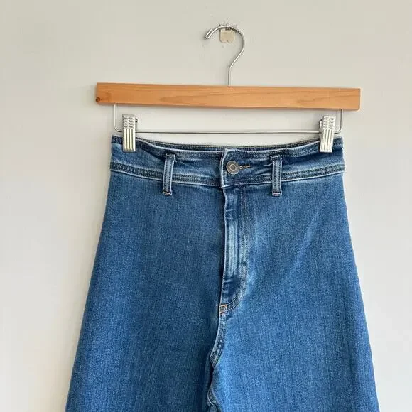 Zara Wide-Leg Raw Hem Jeans 2 - Picture 4 of 10